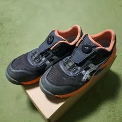 ASICS 赤 安全靴 27cm 中古 - メルカリ