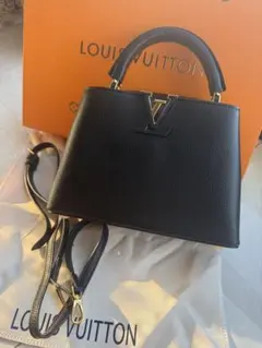 年末年始価格【実写画像】 ブラック ショルダーバッグ