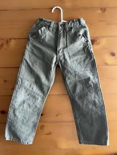 OshKosh カーキ ロングパンツ