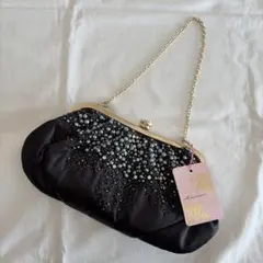 Item thumbnail for item 402f70c3-8ccf-445e-a5f7-96f7b1e7a38e