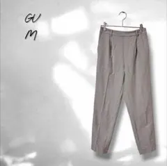 【ジーユー】起毛タックテーパードパンツ シンプル 上品 ストレッチ M