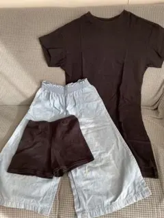 １回着用美品含ユニクロブラックTシャツワンピースデニムガウチョパンツ130サイズ