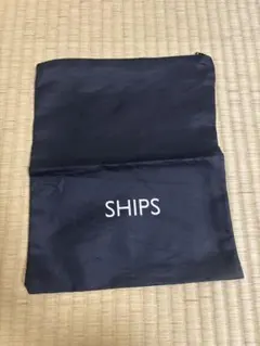 SHIPS ロゴ入り ポーチ／収納ケース　トラベルポーチのサムネイル