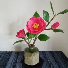 専用 花器付き山茶花のアレンジ クレイフラワー