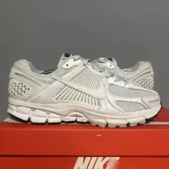 Nike Zoom Vomero 5 28cm ライトグレーのサムネイル