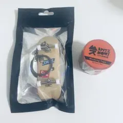 スピッツ　スケボーキーホルダー　マスキングテープのサムネイル