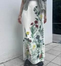 【Ameri】ESMERALDA IN FULL BLOOM SKIRT 花柄のサムネイル