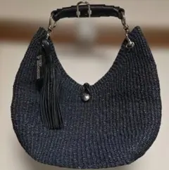 ブラックハンドバッグ タッセル付き　夏用
