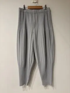 HOMME PLISSE ISSEY MIYAKE プリーツパンツ　BASICSのサムネイル