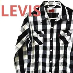 LEVIS RED TABリーバイス　長袖ネルシャツ白×黒チェック柄　Ｍサイズ