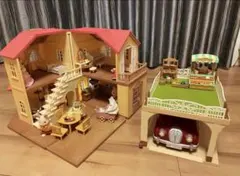 シルバニアファミリー ハウスと赤い車