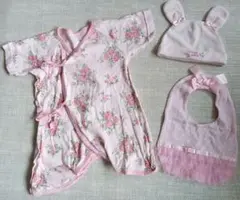 ☆新品未使用☆ 花柄ロンパース・帽子・ビブ 3点セット 50-60