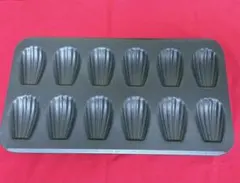 マドレーヌ焼き型 25面 業務用 - メルカリ