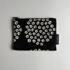 marimekko ポーチ ブラック 花柄のサムネイル
