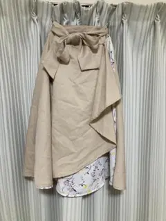 INGNI 花柄 ベージュ ひざ丈 フレアスカート