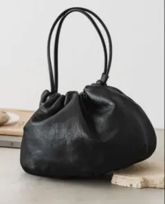 美品✨russet ラシット　レザー巾着　4WAY ショルダーバッグ　ブラック