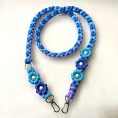 わに様 スマホ ストラップ ハート編みショルダーストラップ 花付き　ブルー系