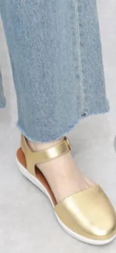 フィットフロップFitFlop COVAフィットフロップサンダル　ゴールド