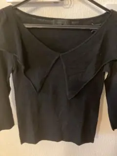 アンタイトル　ハイゲージコットンVネック黒セーター