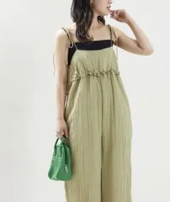 新品 フリークスストア 限定展開 ワッシャー加工フリルボリュームサロペット 緑