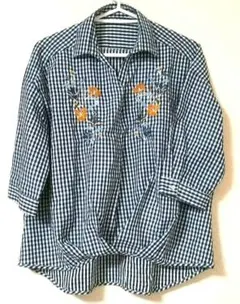 チェック柄 花柄刺繍入り 五分袖シャツ M 美品