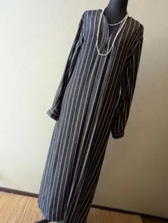 ストライプ ロングワンピース Vネック 長袖