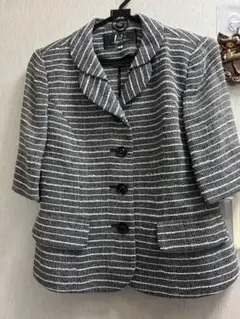 叔母①Lola 夏用ストライプジャケット 黒のスカートでおでかけ用に．軽い着易い