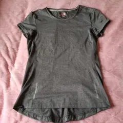 プーマスポーツウェア