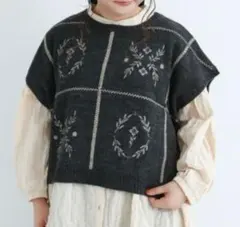Samansa Mos2 ウール混モチーフ刺繍ベスト