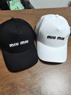 MIU MIU ベースボールキャップ 2色セット