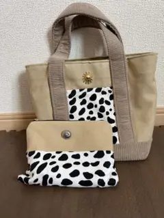トートバッグとポーチのセット　ダルメシアン柄