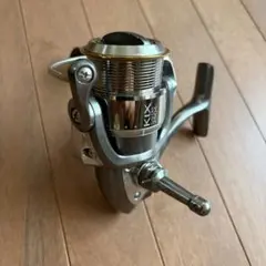 Daiwa FREAMS 4000 スピニングリール GOMEXUSノブ付 - メルカリ