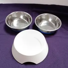 ステンレス製ペット用 食器 2個 +白 1個 滑り止め付きのサムネイル