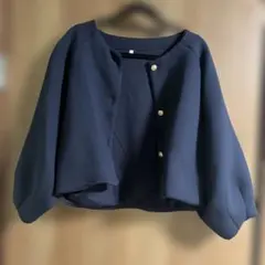 coca 新品タグなしネイビー ノーカラージャケット 金ボタン付き