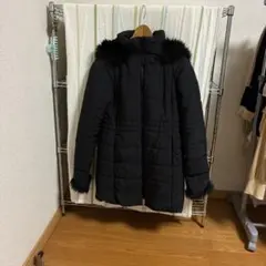 GRL ファー付きフードの黒いダウンジャケット