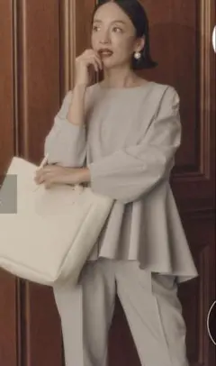 PUAL CE CIN 【Du noir】　バックリボン　ペプラム　ブラウス