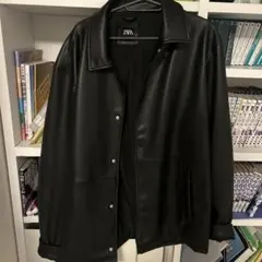 ZARAフェイクレザーオーバーシャツ