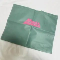 Item thumbnail for item 32958fff-e2be-4d59-a3d0-d11f55514d06