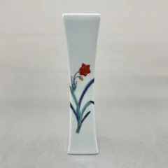 柿右衛門 渦福 富士山水 花瓶 共箱 柿右衛門 渦福 富士山水 花瓶 共箱 陶芸花瓶