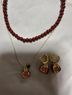 ザクロ・ネックレス&ピアス(フープタイプ)セットのサムネイル