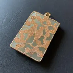 ビンテージ　ペンダントトップ　緑石　天然石　唐草　梅　花鳥　ネックレス　和柄