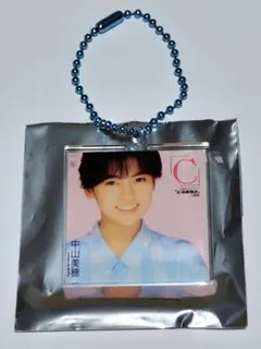 中山美穂キーホルダーセット 中山美穂 キーホルダー 39ステッカーのセット - メルカリ