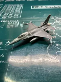 最終価格‼️1/144スケール F-16ファルコン 新品未使用‼️のサムネイル