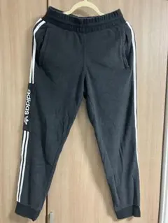 最終値引き‼️adidas original ジャージパンツ