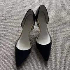 お値下げしました！美品SHIPS ブラック ポインテッドトゥ パンプス　レザー黒のサムネイル