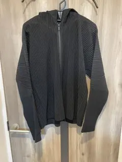 2026年最新】ISSEY MIYAKE プリーツ パーカーの人気アイテム - メルカリ