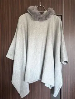 【未使用品】ファーフード付きグレー ポンチョ