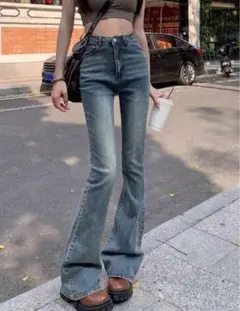 ライトブルーデニムフレアパンツ