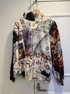 シュプリームパーカー　 supreme