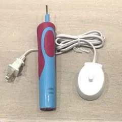 Oral-B 電動歯ブラシ【ポケモン仕様】本体 充電器セット①